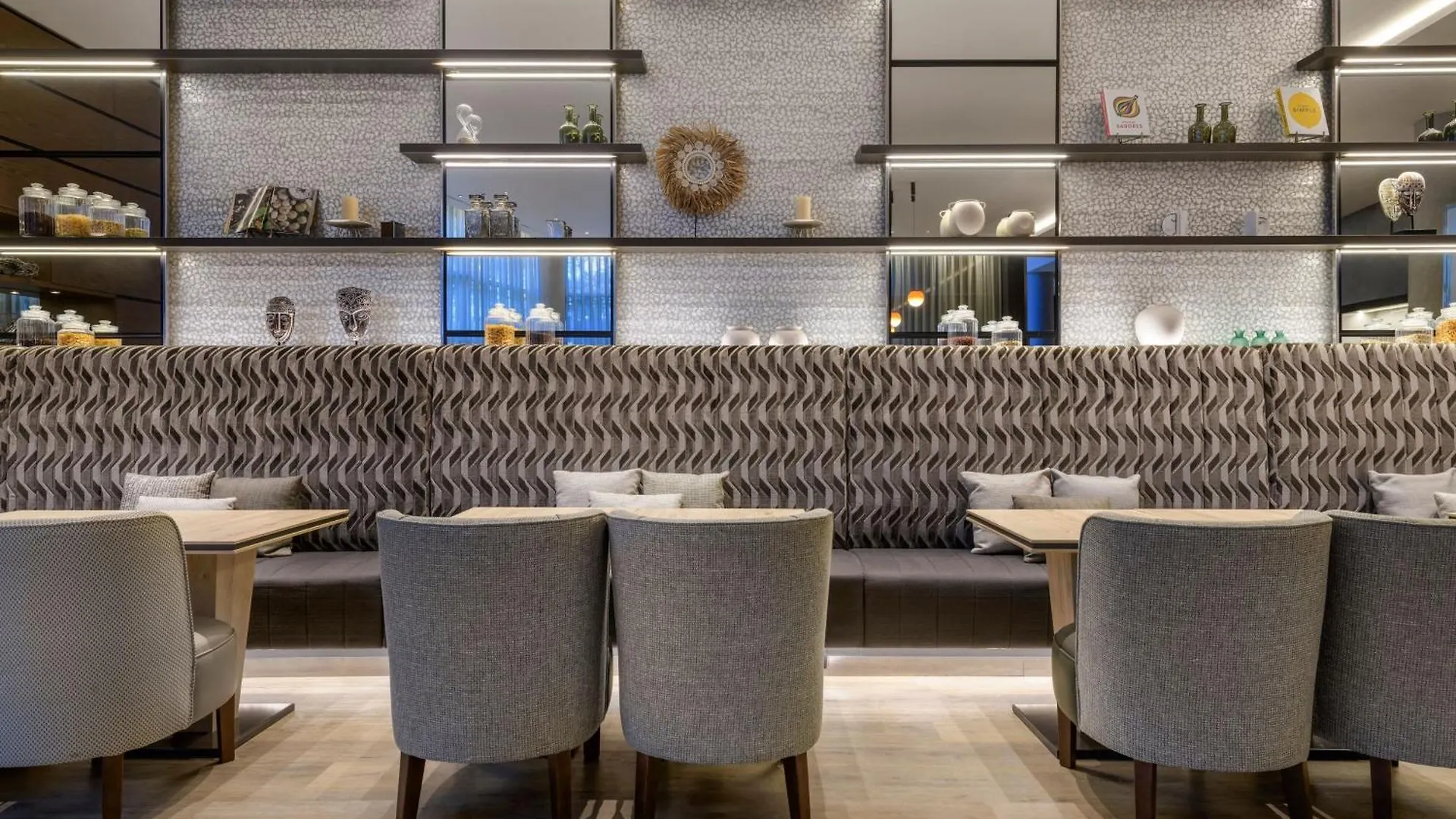 Ac Hotel Som By Marriott L'Hospitalet de Llobregat